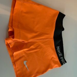 Nike spandex